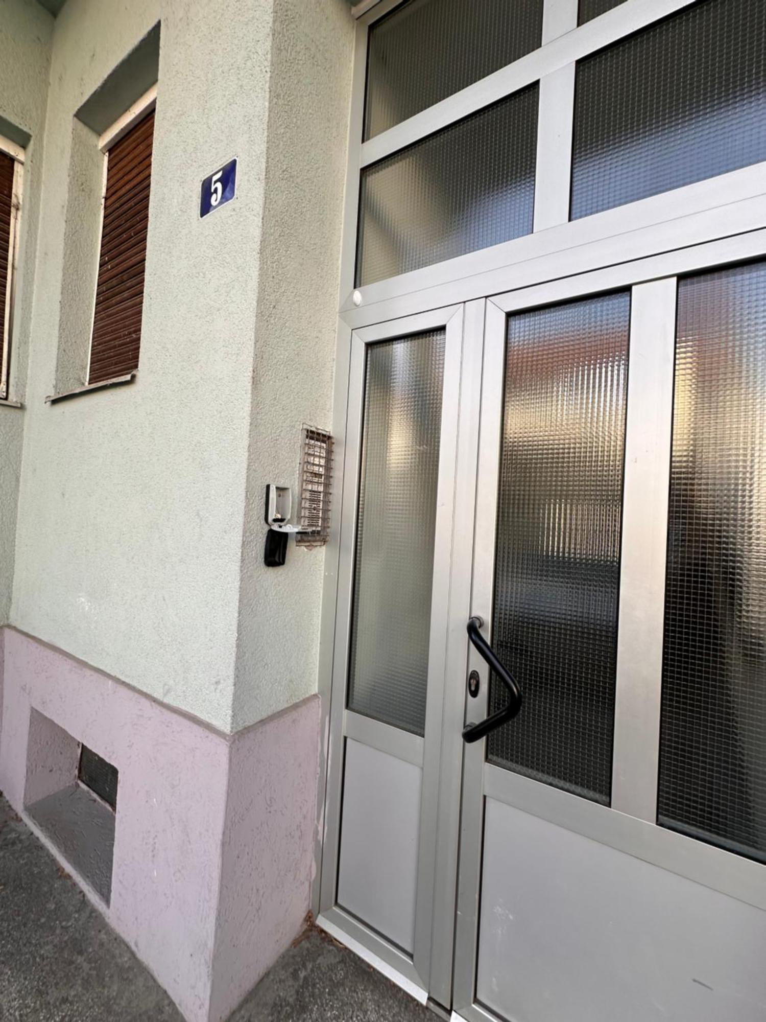 Apartman Pannonica Pin 0-24H Slavonski Brod Exterior foto